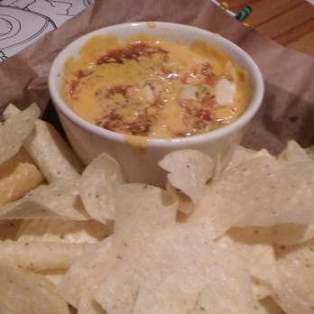 Twin Peaks - Queso - Sports Bars Near Me - Orlando, Florida