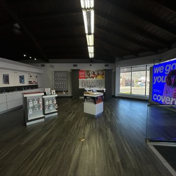 Verizon - Mobile Phones Near Me - Montrose, California Verizon - Mobile Phones Near Me - Montrose, California