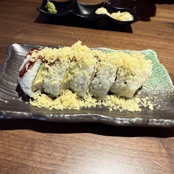 Kopan Sushi & Ramen - Gold crunch roll - Ramen Near Me - Fullerton, California
