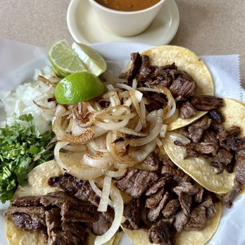 La Herradura - Mini Tacos Plate with Beef Fajita, charro beans. - Mexican Near Me - Three Rivers, Texas
