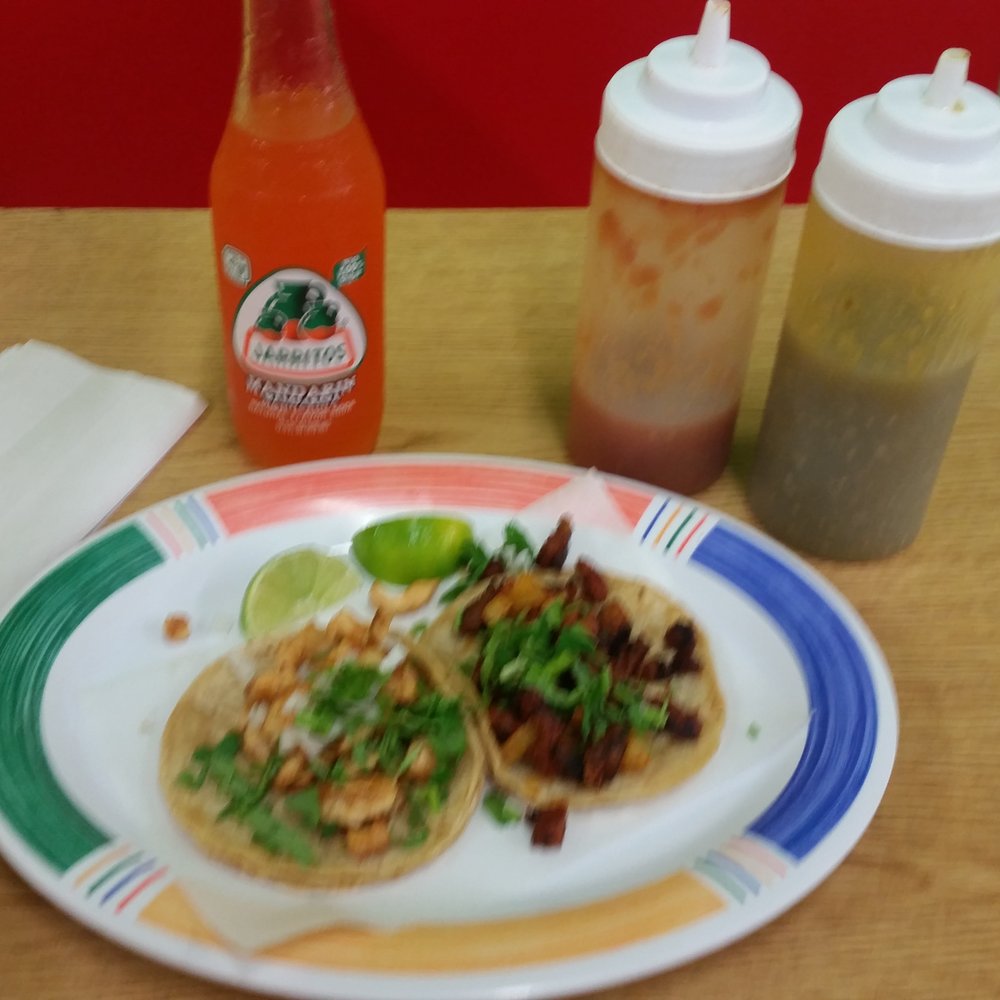 The Little Marketa - Chicken and pastor tacos - Mexican Near Me - Plano, Illinois