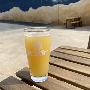 Round Trip Brewing - Hazy IPA - Breweries Near Me - Atlanta, Georgia