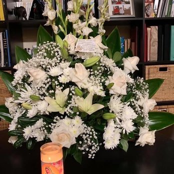 David's Flowers - Beautiful sympathy flowers delivered promptly. - Florists Near Me - Los Angeles, California David's Flowers - Beautiful sympathy flowers delivered promptly. - Florists Near Me - Los Angeles, California