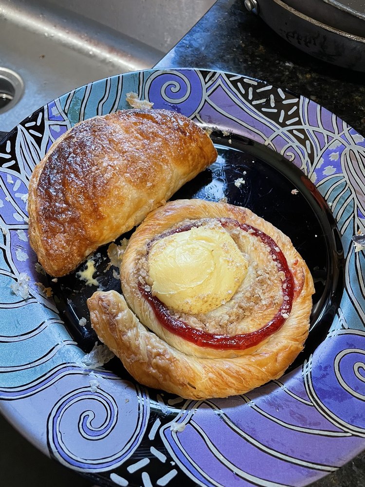 Le Petit Bon Bon Logo