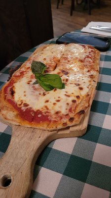 Luke's Bar & Grill by null