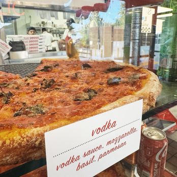 Prime Pizza - Pizza Near Me - Altadena, California Prime Pizza - Pizza Near Me - Altadena, California