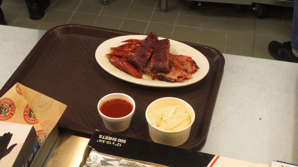 Food from Old Hickory Inn