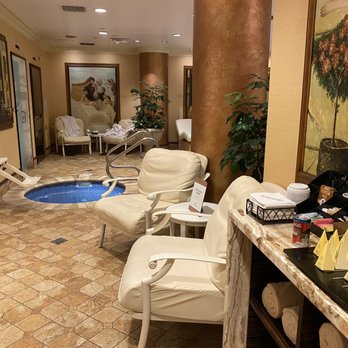 Spa Toscana - Plunge pool and lounge area - Day Spas Near Me - Reno, Nevada Spa Toscana - Plunge pool and lounge area - Day Spas Near Me - Reno, Nevada