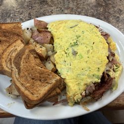 Gathering Ground - Corned beef hash omelet
