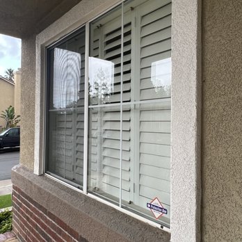 Squeaky Clean Windows - Front windows clean and shiny - Window Washing Near Me