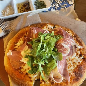 Urth Caffé - Orange - Pizza Catona** - Coffee & Tea Near Me - Orange, California Urth Caffé - Orange - Pizza Catona** - Coffee & Tea Near Me - Orange, California