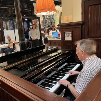 7 Portes - Live piano - takes requests! - Mediterranean Near Me - Barcelona, B 7 Portes - Live piano - takes requests! - Mediterranean Near Me - Barcelona, B
