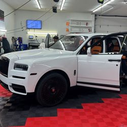 Sound Performance - Ceramic window tint Rolls-Royce Cullinan Black Badge . Columbia Mo
Stratos  Pinnacle
