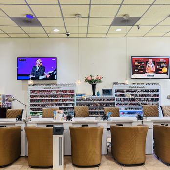 Diamond Nails & Day Spa - Inside Diamond Nail Spa - Nail Salons Near Me - Kissimmee, Florida Diamond Nails & Day Spa - Inside Diamond Nail Spa - Nail Salons Near Me - Kissimmee, Florida