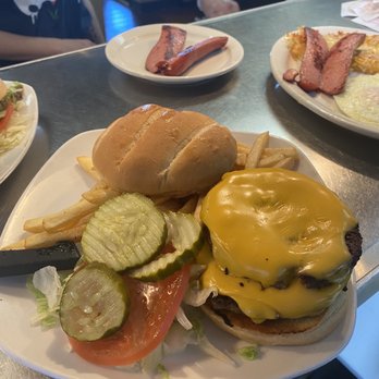 Eggbert's #15 - Double cheese burger - American Near Me - Coffeyville, Kansas