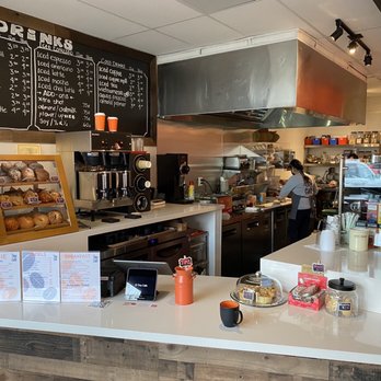 El Tiny Cafe - Tiny cafe interior- spotless and efficient. - Cafes Near Me - Berkeley, California