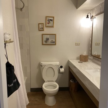 Fireside Inn on Moonstone Beach - Hotels Near Me - Cambria, California Fireside Inn on Moonstone Beach - Hotels Near Me - Cambria, California