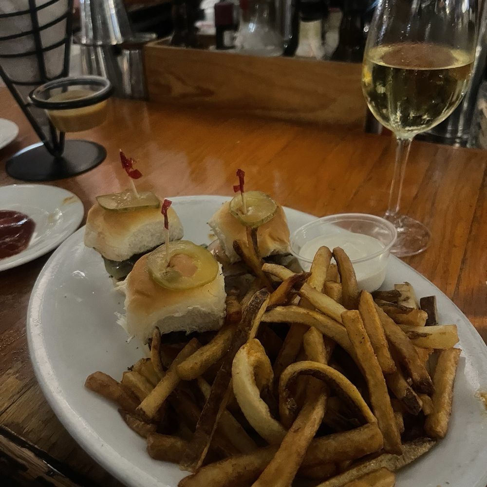 The Delachaise - Delachaise sliders - Wine Bars Near Me - New Orleans, Louisiana The Delachaise - Delachaise sliders - Wine Bars Near Me - New Orleans, Louisiana