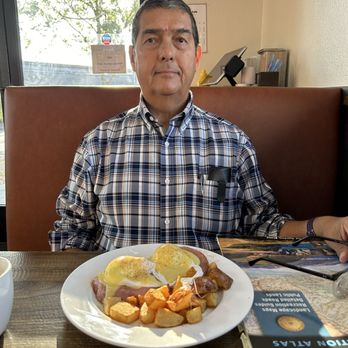 Brothers Cafe - Comfort Food Near Me - Santa Rosa, California Brothers Cafe - Comfort Food Near Me - Santa Rosa, California