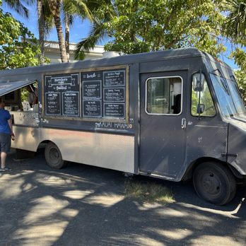 Mama Bear’s Kitchen - Food Trucks Near Me - Waimea, Hawaii
