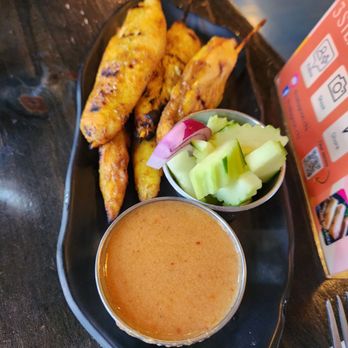 Thai Lagoon - Thai Near Me - Chicago, Illinois