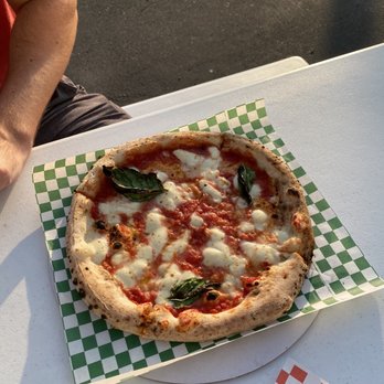 Pizzeria Tasso - Margherita Pizza outside @ picnic table - Pizza Near Me - Holladay, Utah Pizzeria Tasso - Margherita Pizza outside @ picnic table - Pizza Near Me - Holladay, Utah