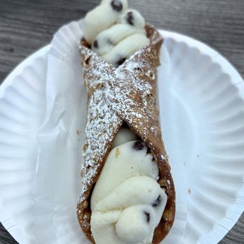 The Pastry Garden - Cannoli - Bakeries Near Me - Poughkeepsie, New York