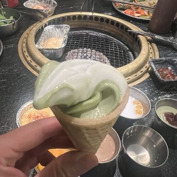 Yakiniku Legend - Soft serve Matcha/Vanilla twist with cone - Japanese Near Me - Richmond Hill, Ontario Yakiniku Legend - Soft serve Matcha/Vanilla twist with cone - Japanese Near Me - Richmond Hill, Ontario