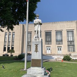 Shelby County Court House - Memorial in front of Court House