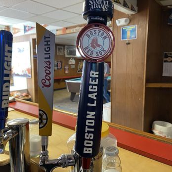 Doc's Bar - Beers on tap - Bars Near Me - Biddeford, Maine Doc's Bar - Beers on tap - Bars Near Me - Biddeford, Maine