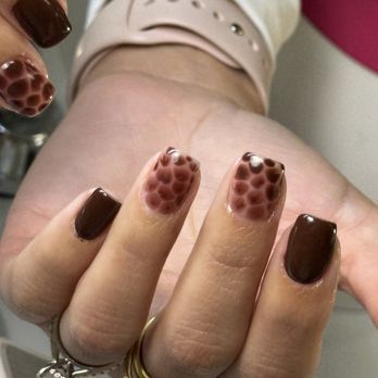 Art Glow Nails  - Nail Salons Near Me - Van Nuys, California
