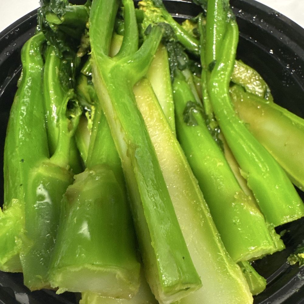 BZZ Clay Pot - Chinese broccoli. They only give you the bottom part, no leave, sad - Chinese Near Me - Cupertino, California