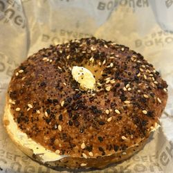 Sixth Borough Bagels - Everything bagel with plain cream cheese served cold