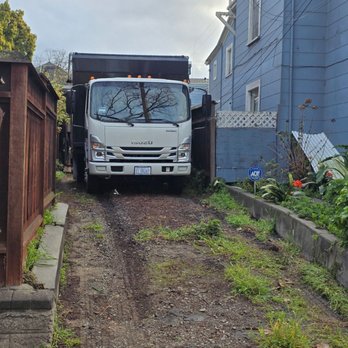 Lulu's Hauling Inc - Lulu's in Action ! - Movers Near Me
