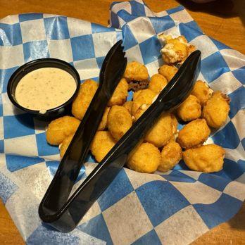 Famous Dave's Bar-B-Que - Cheese Curds Appetizer - Barbeque Near Me - Reno, Nevada