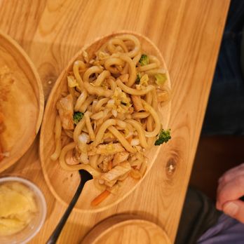 Akino - Chicken Udon someone ordered for some reason - Sushi Bars Near Me - Flushing, New York