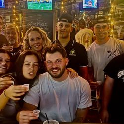 Lou's Tavern
