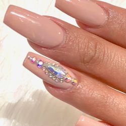 Sky Nails & Spa