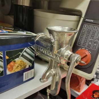 Emmaus Stockholm - Meat grinder just like mom's - Used, Vintage & Consignment Near Me - Stockholm, Alberta