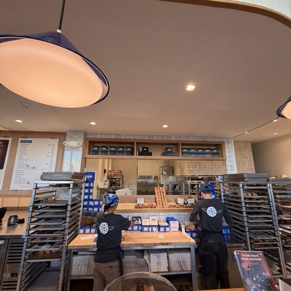 Levain Bakery - Inside - Bakeries Near Me - Los Angeles, California Levain Bakery - Inside - Bakeries Near Me - Los Angeles, California