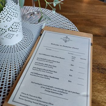 Domaine Divio - Wine Tasting Room Near Me - Newberg, Oregon