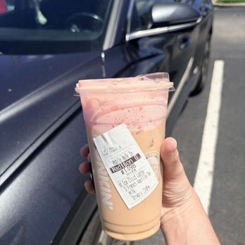Dunkin' - King Kylie Vanilla Cloud Latte - Donuts Near Me - Oviedo, Florida Dunkin' - King Kylie Vanilla Cloud Latte - Donuts Near Me - Oviedo, Florida