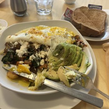 Poached - Gyro skillet - Breakfast & Brunch Near Me - Shelby charter Township, Michigan Poached - Gyro skillet - Breakfast & Brunch Near Me - Shelby charter Township, Michigan