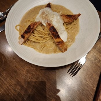 OLIVIA - Cacio e Pepe with blacken chicken. Delish! - Italian Near Me - Tampa, Florida OLIVIA - Cacio e Pepe with blacken chicken. Delish! - Italian Near Me - Tampa, Florida