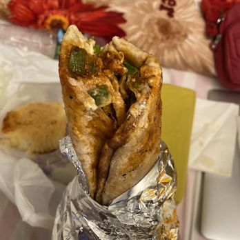 Arth Aljanatain - Chicken sandwich - Middle Eastern Near Me - Bronx, New York
