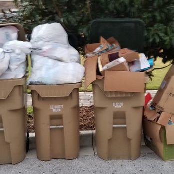 Bella Collina Real Estate - Trash on the streets of Bella Collina Florida all week long - Condominiums Near Me - Montverde, Florida Bella Collina Real Estate - Trash on the streets of Bella Collina Florida all week long - Condominiums Near Me - Montverde, Florida