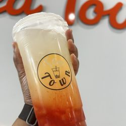 Tea Town MGM - Strawberry lemonade with lychee jelly