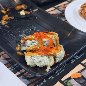 Haruki Sushi House - Fantasy roll - Sushi Bars Near Me - Vacaville, California Haruki Sushi House - Fantasy roll - Sushi Bars Near Me - Vacaville, California
