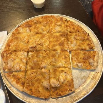 Helen Fitzgeralds - Syberg's signature chicken pizza - American Near Me - Saint Louis, Missouri