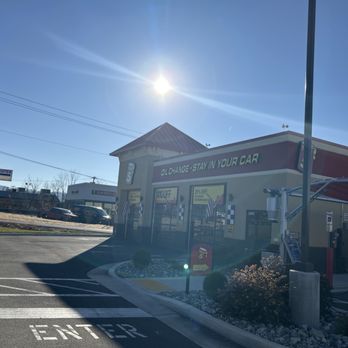 Take 5 Oil Change - Front view - Oil Change Stations Near Me - Kingsport, Tennessee Take 5 Oil Change - Front view - Oil Change Stations Near Me - Kingsport, Tennessee
